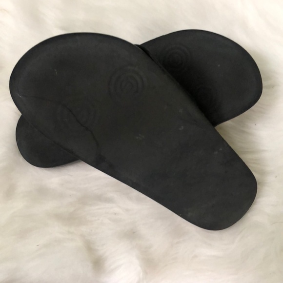 GUCCI Men's US 10 Black Slide Sandals AUTHENTICATED - Picture 7 of 8